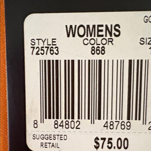 Nike Women's Vibrant Orange Golf Shorts - Picture 4 of 4